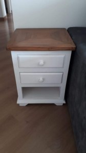 criado-mudo-peróba-branco-2-gavetas-tampo-lustrado-marchetado-1-1631562637