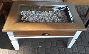 mesa-de-centro-peroba-base-branca-gaveta-e-tampo-lustrado-3-1635004624